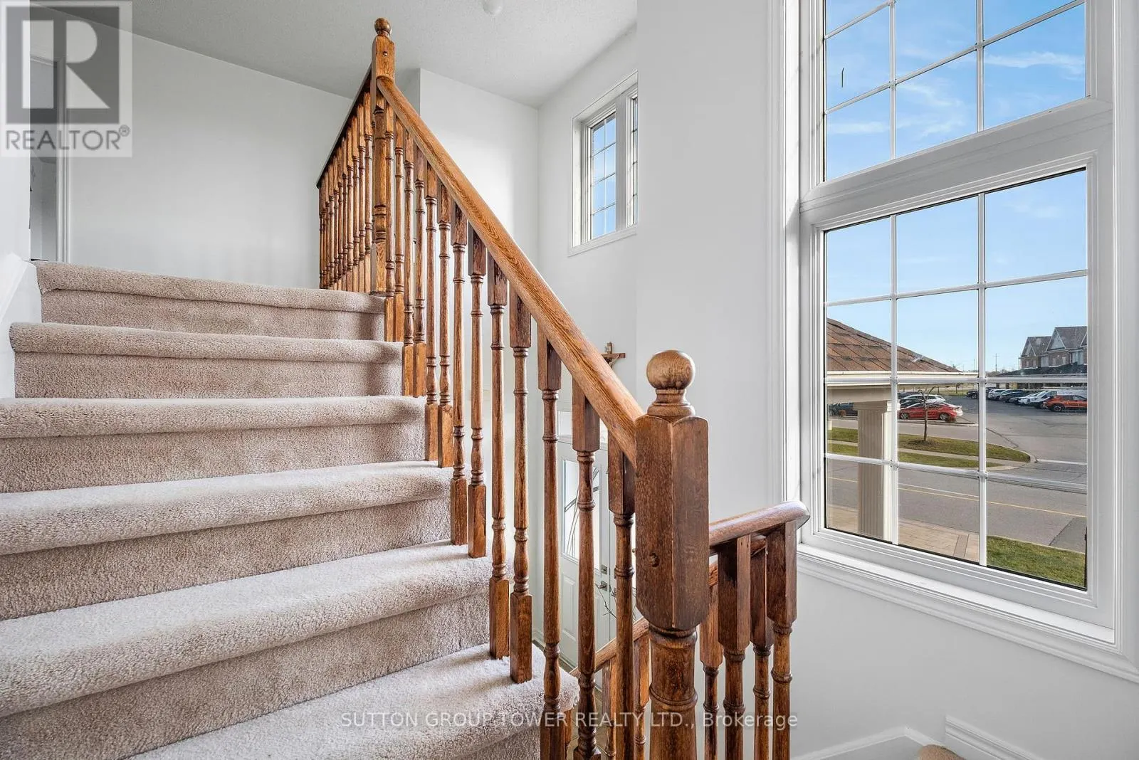 14 ROSSWELL DRIVE