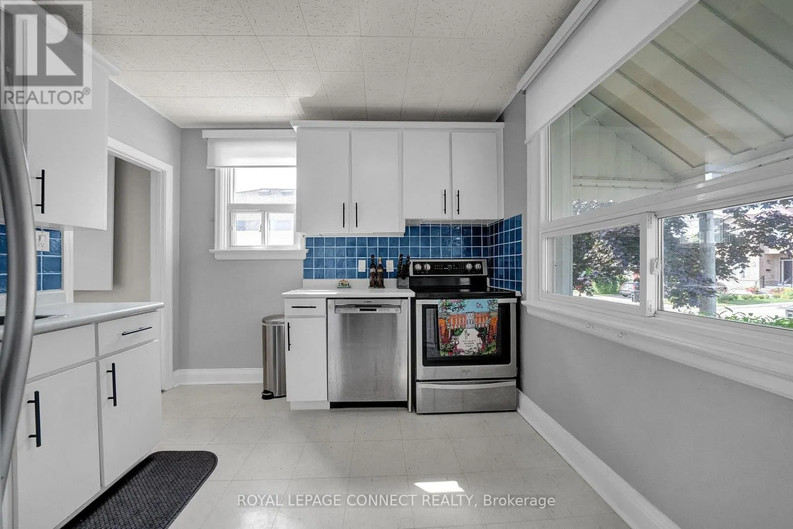 91 LILLINGTON AVENUE