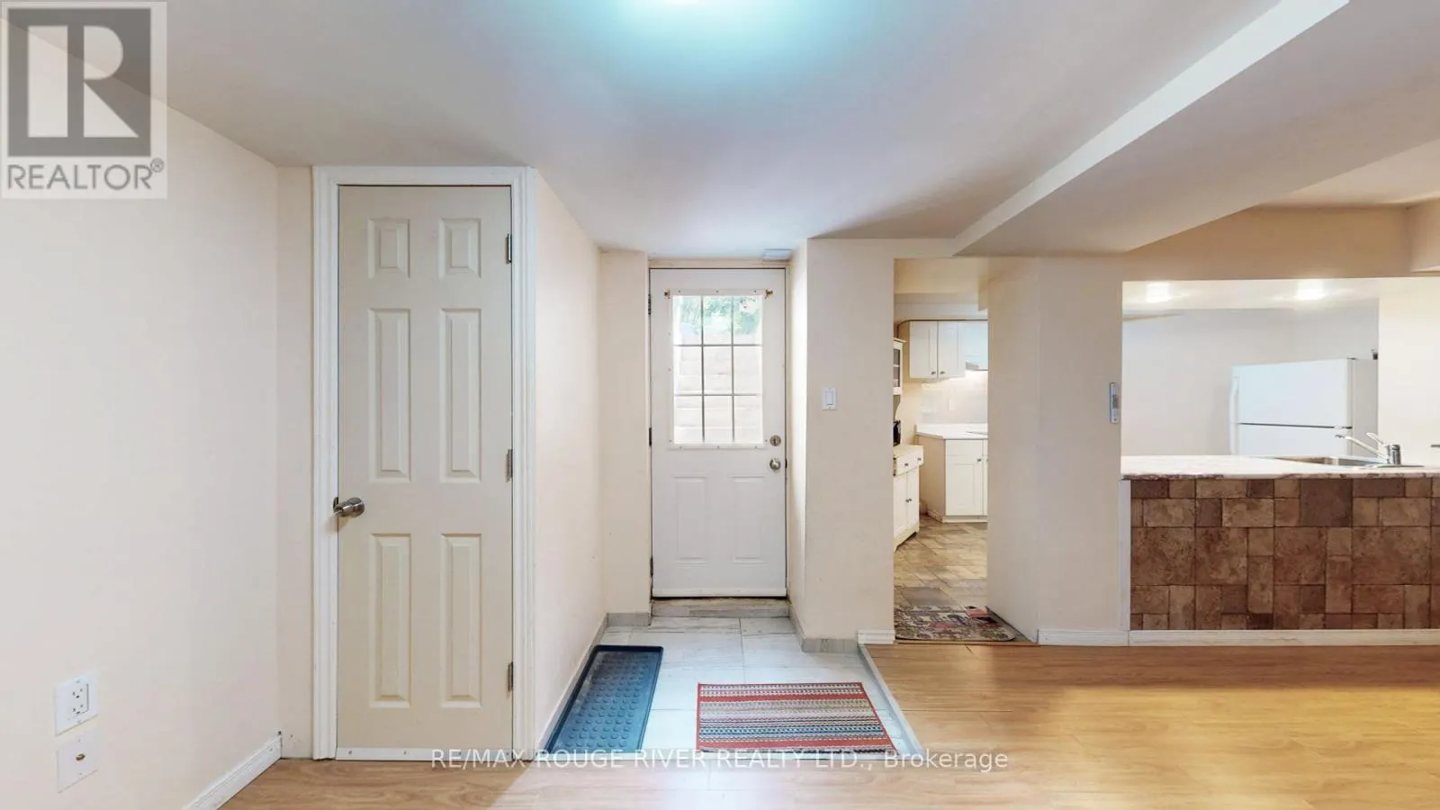 BSMT - 1101 WINDGROVE SQUARE