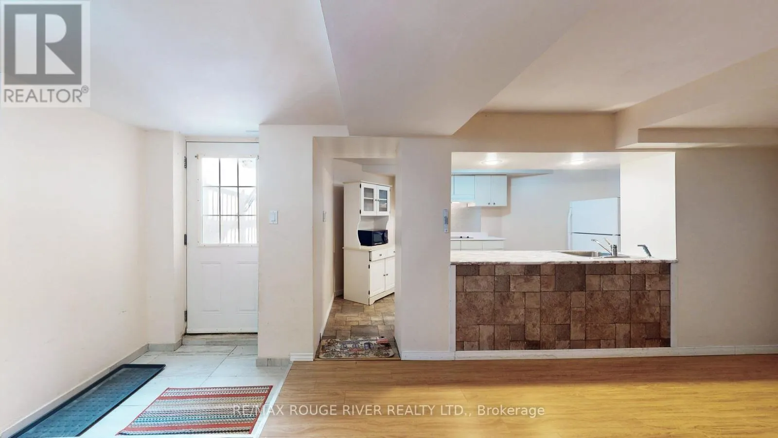 BSMT - 1101 WINDGROVE SQUARE