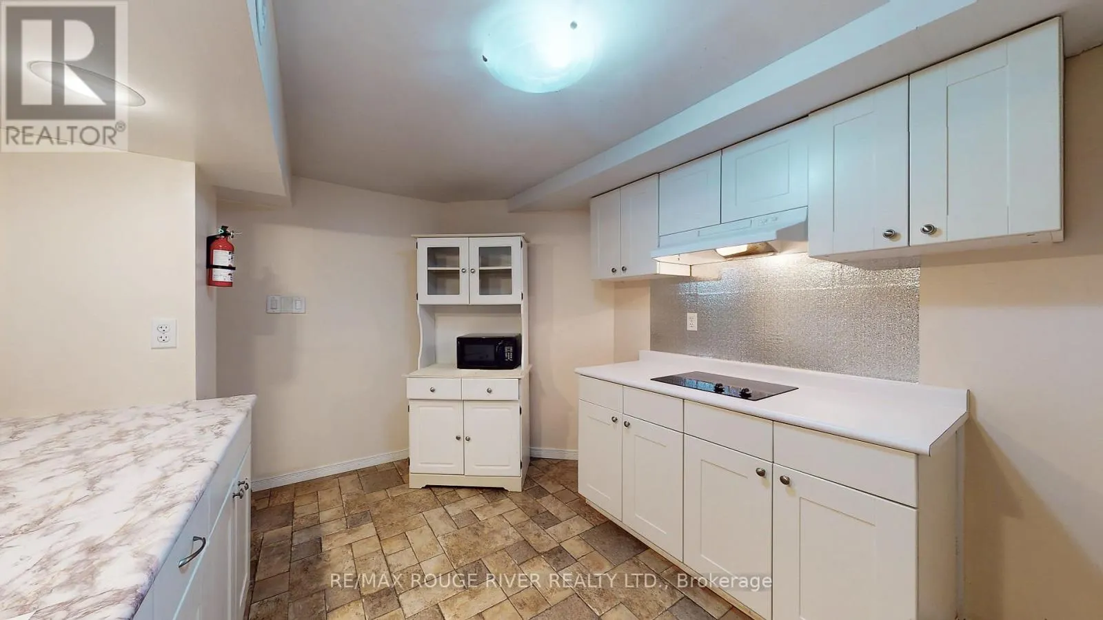 BSMT - 1101 WINDGROVE SQUARE
