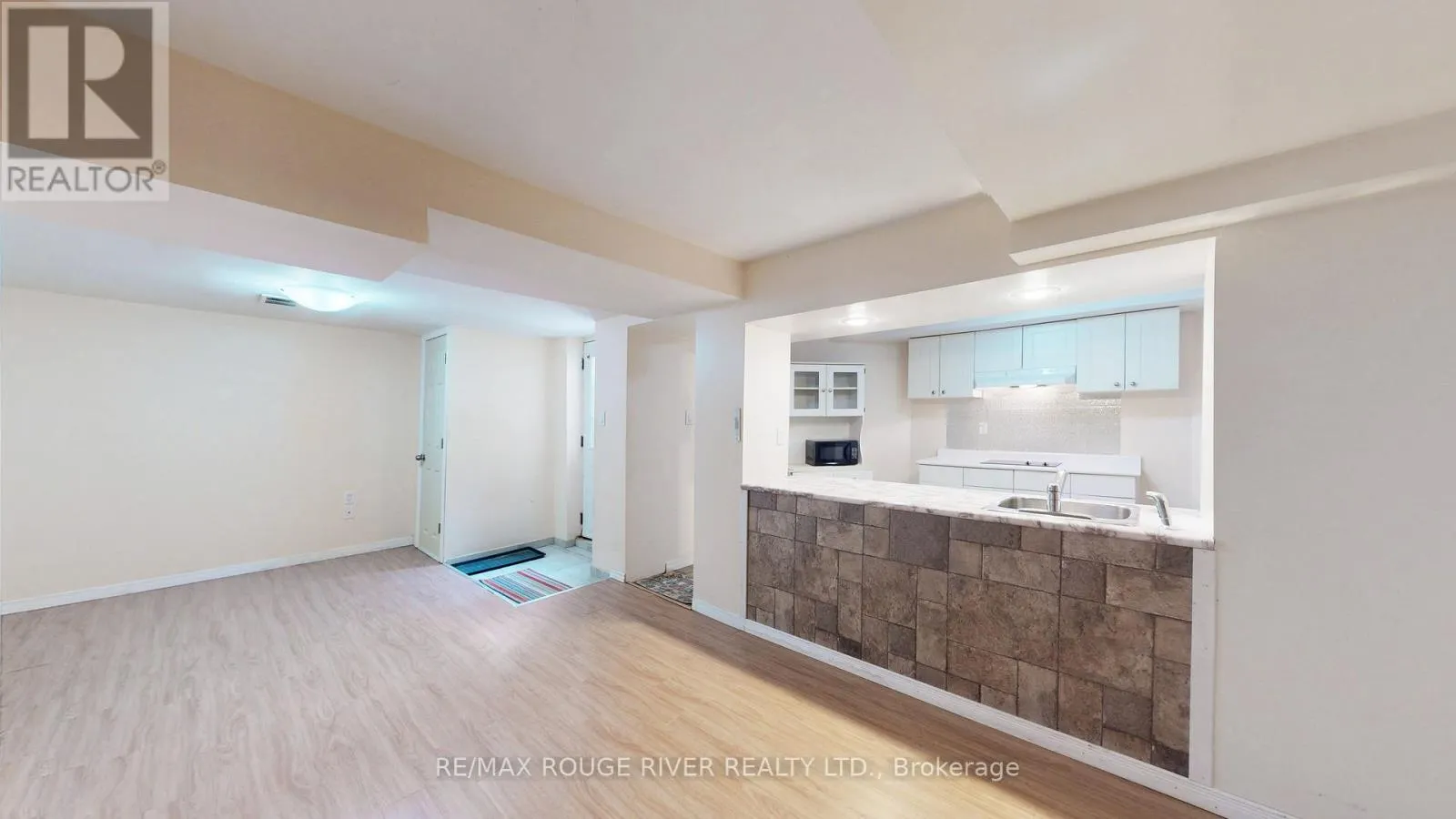 BSMT - 1101 WINDGROVE SQUARE