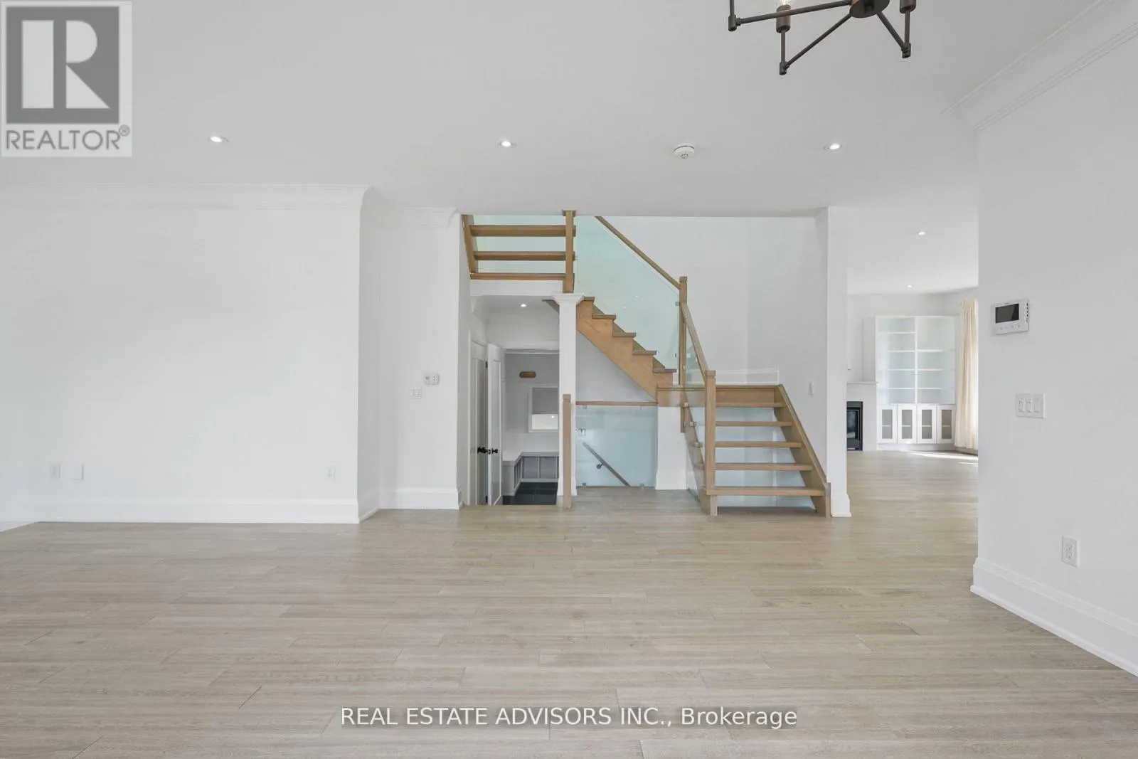 69 FENWOOD HEIGHTS