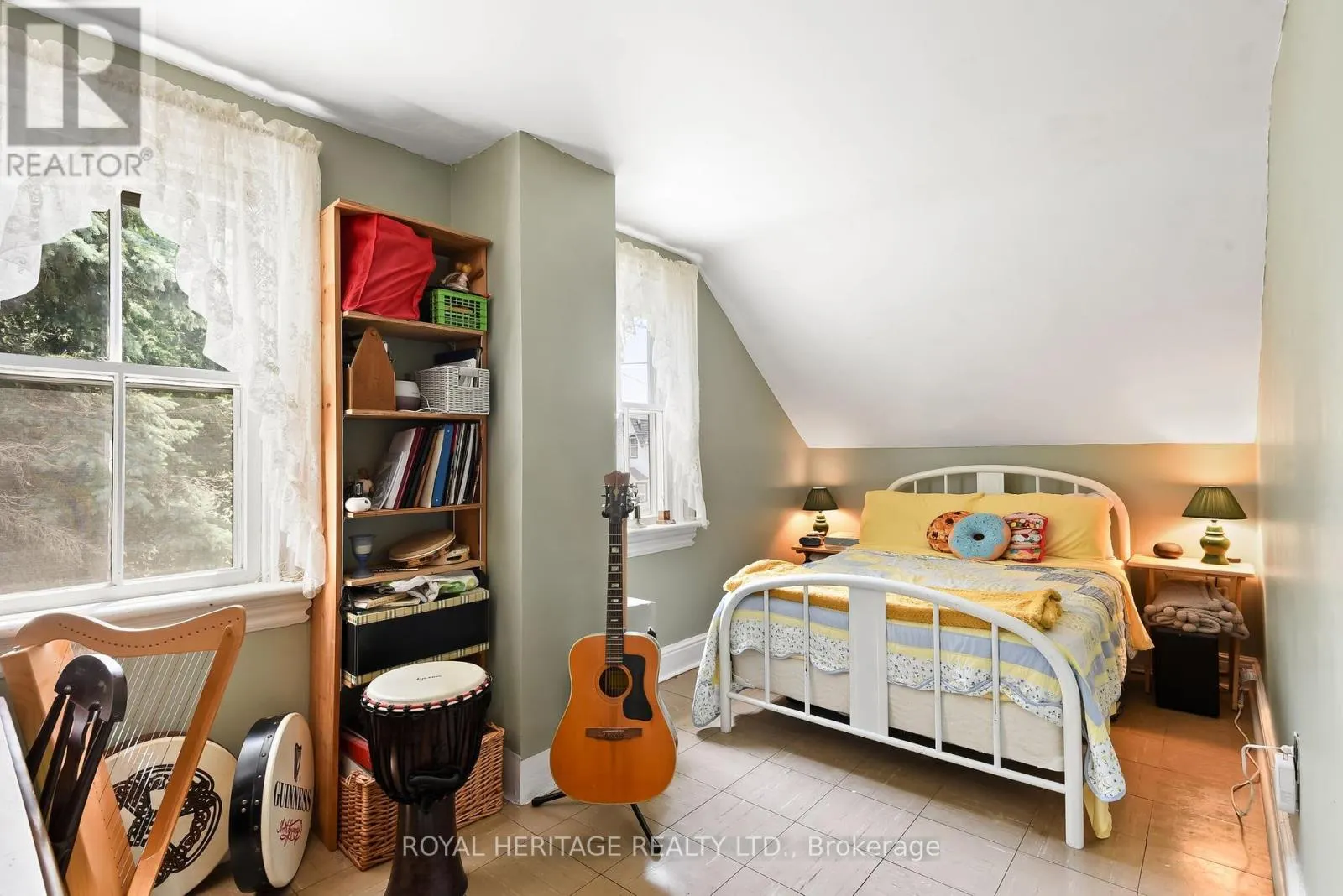 115 ELGIN STREET