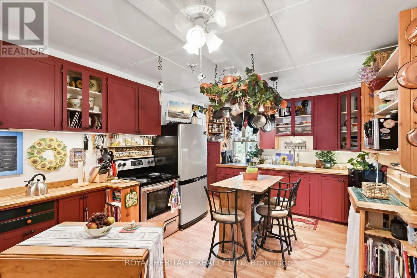 115 ELGIN STREET