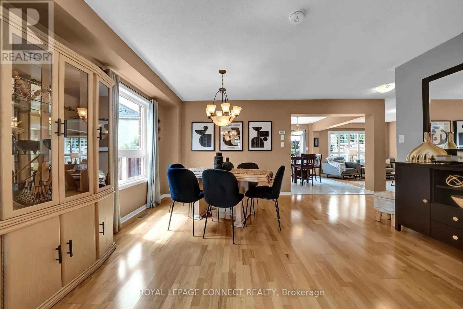 4 MIDDLECOTE DRIVE