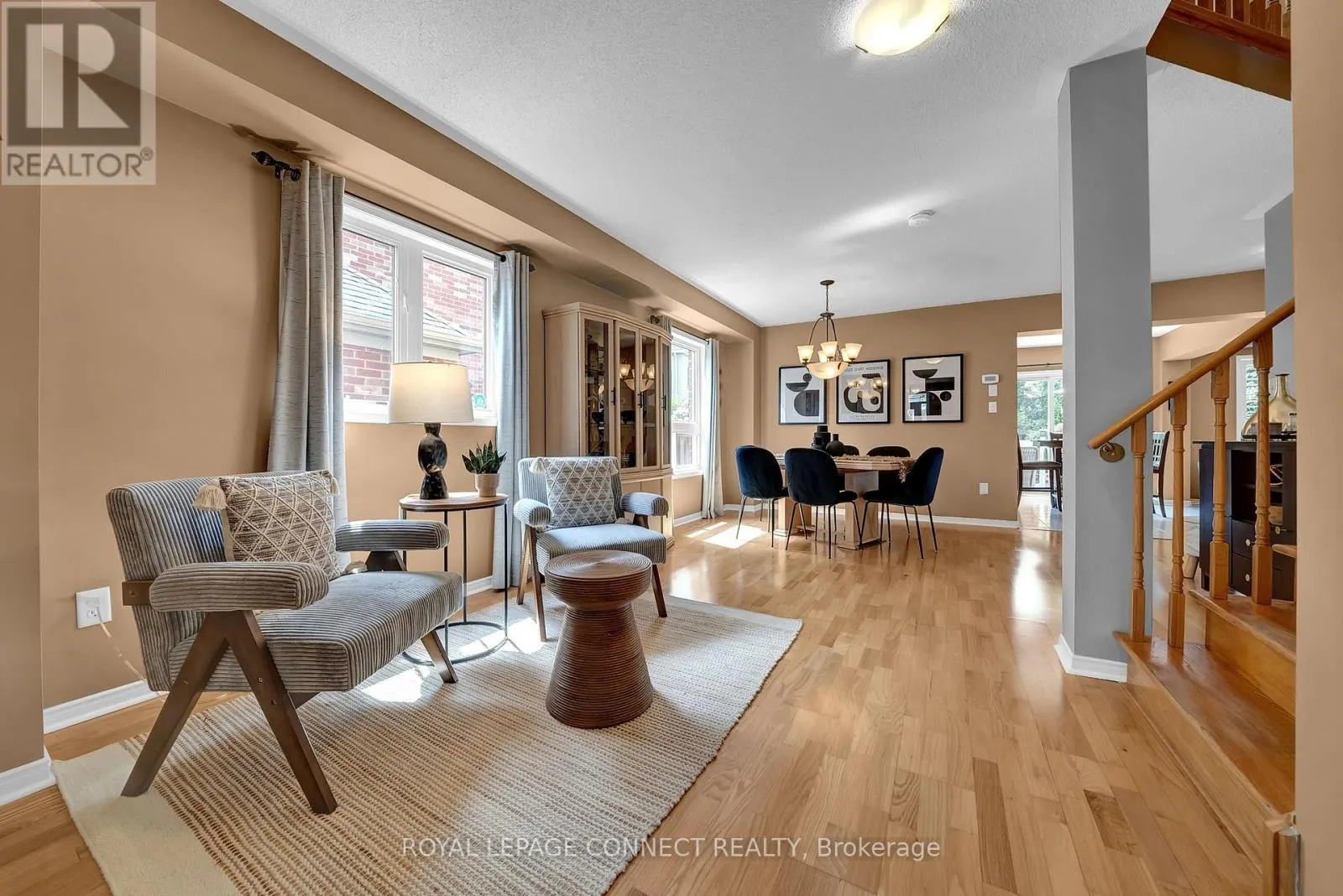 4 MIDDLECOTE DRIVE