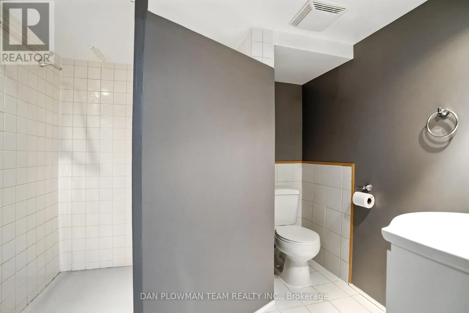 1001 WARDMAN CRESCENT