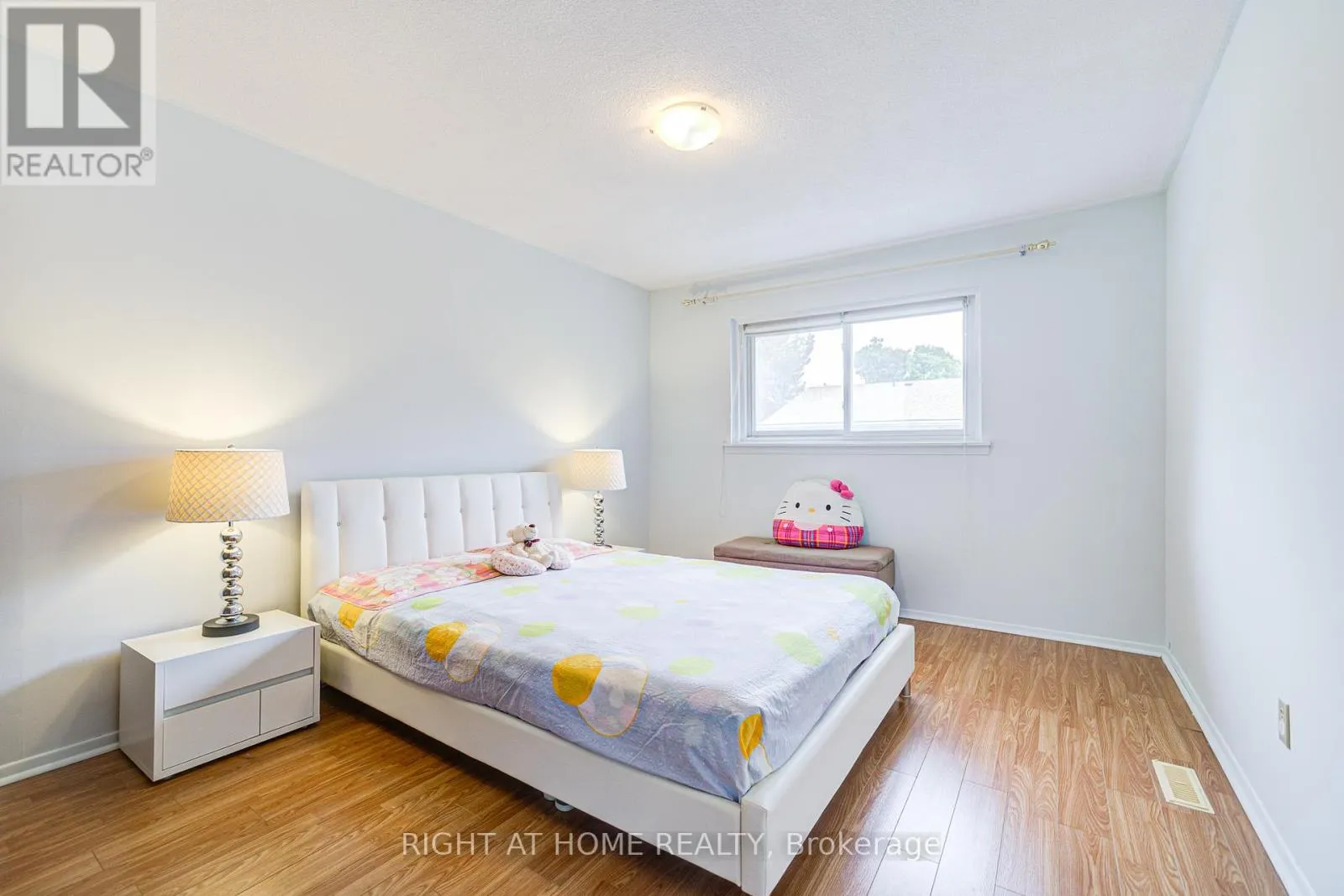 44 - 55 BRIMWOOD BOULEVARD