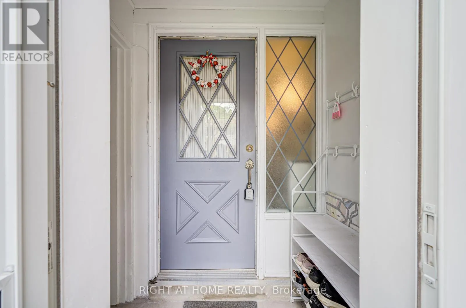 44 - 55 BRIMWOOD BOULEVARD