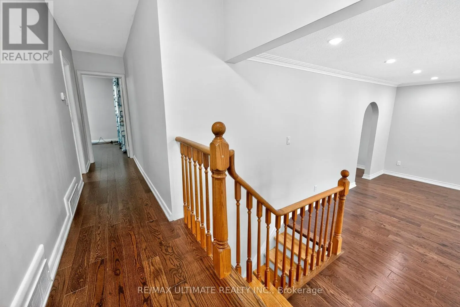 50 CHARLEMONT CRESCENT