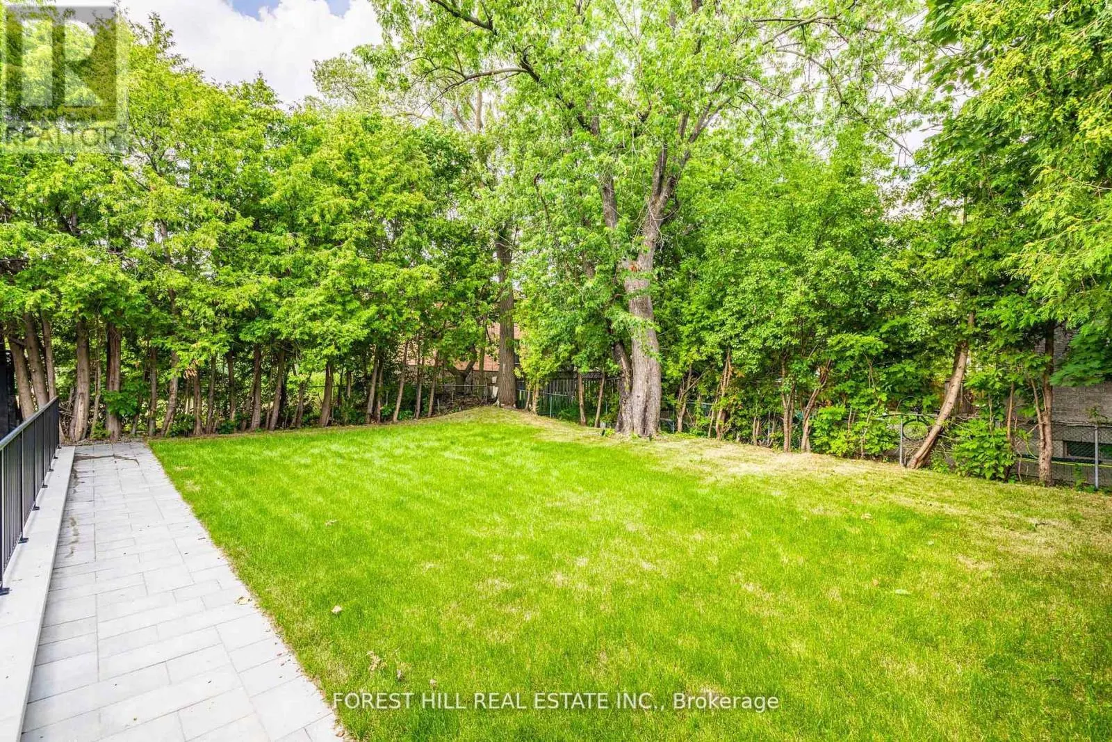 105 CASTLE HILL DRIVE