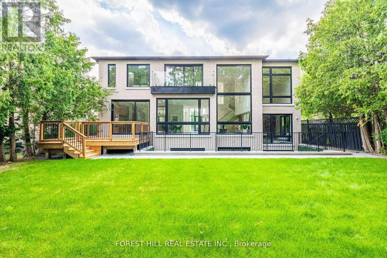 105 CASTLE HILL DRIVE