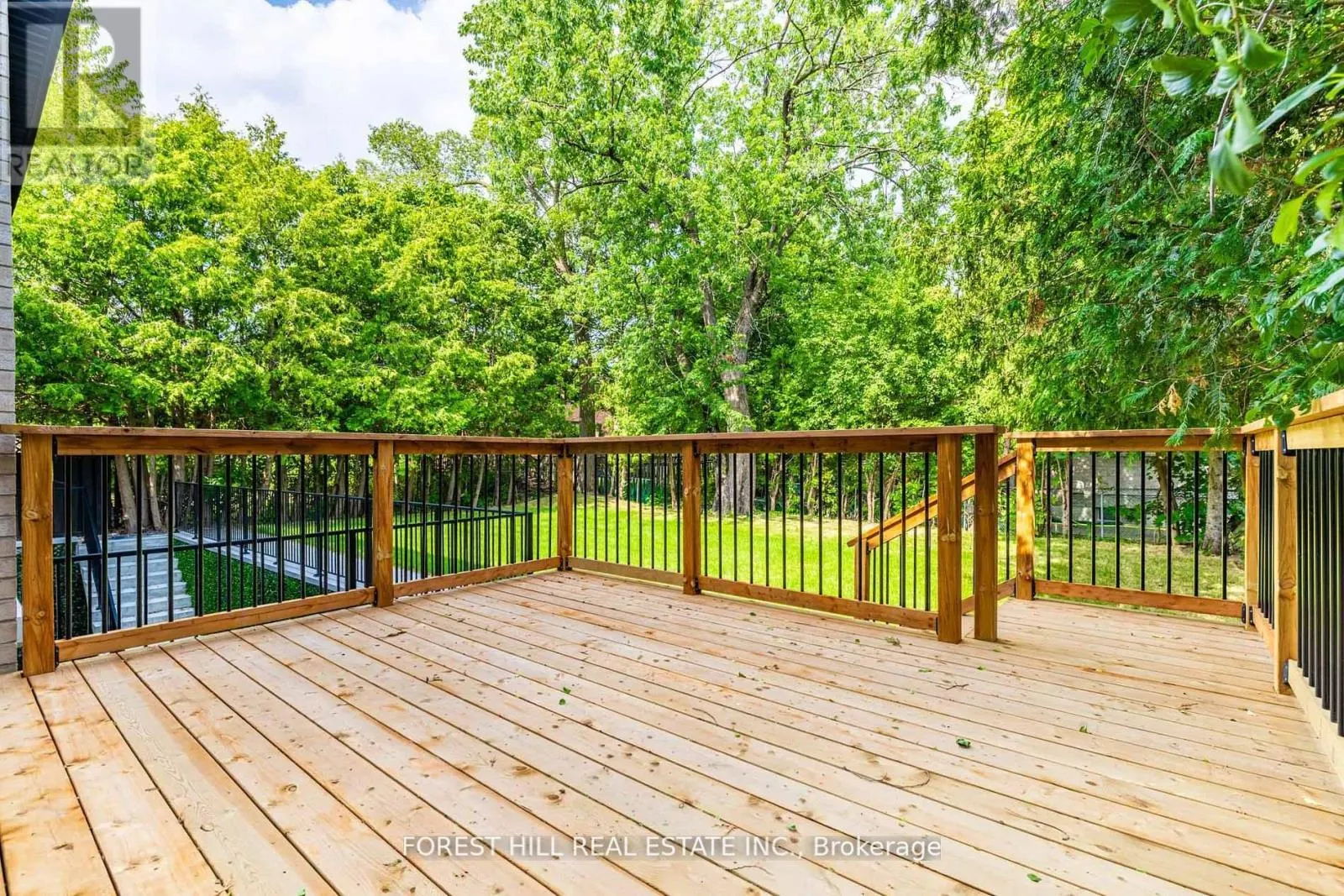 105 CASTLE HILL DRIVE