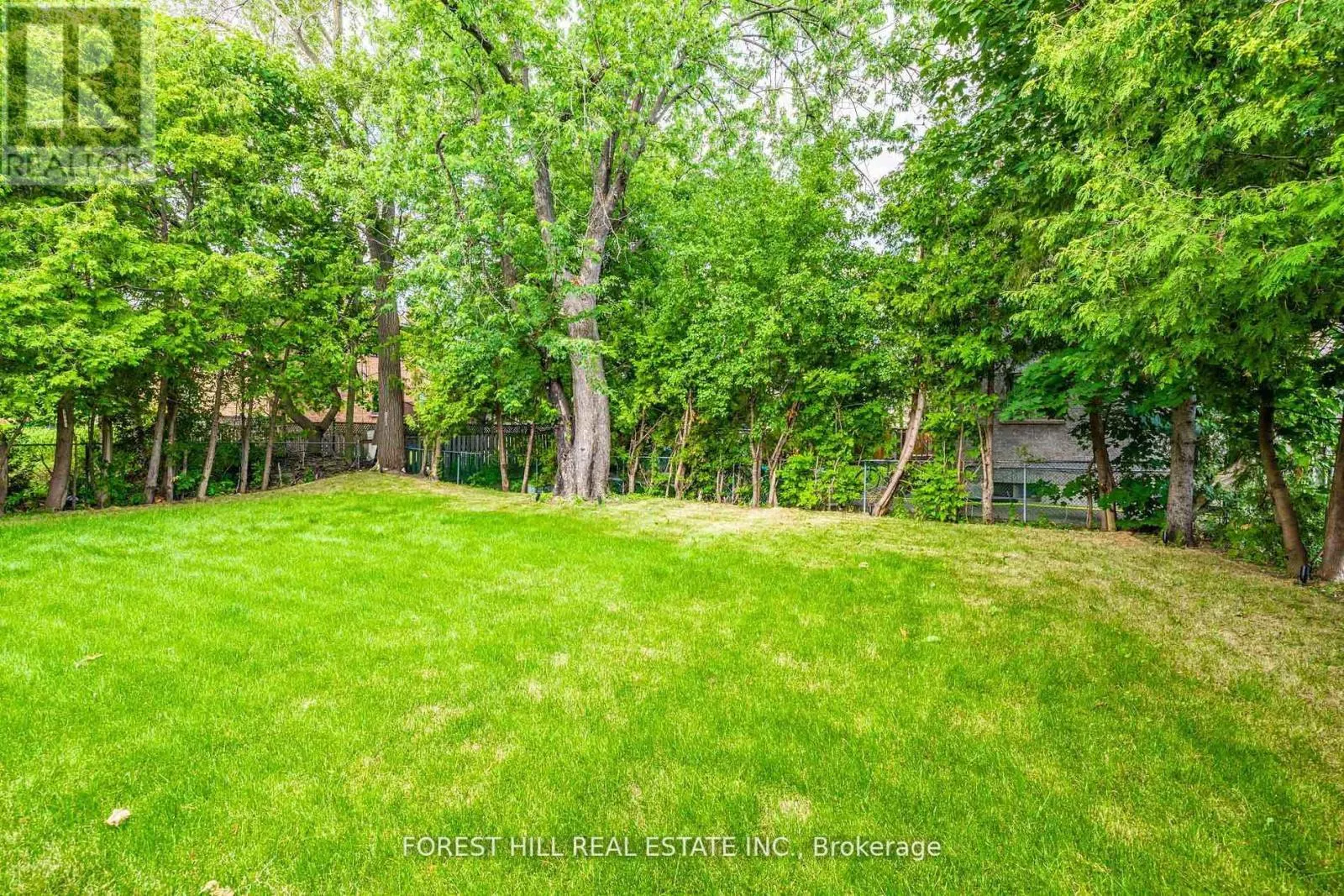 105 CASTLE HILL DRIVE