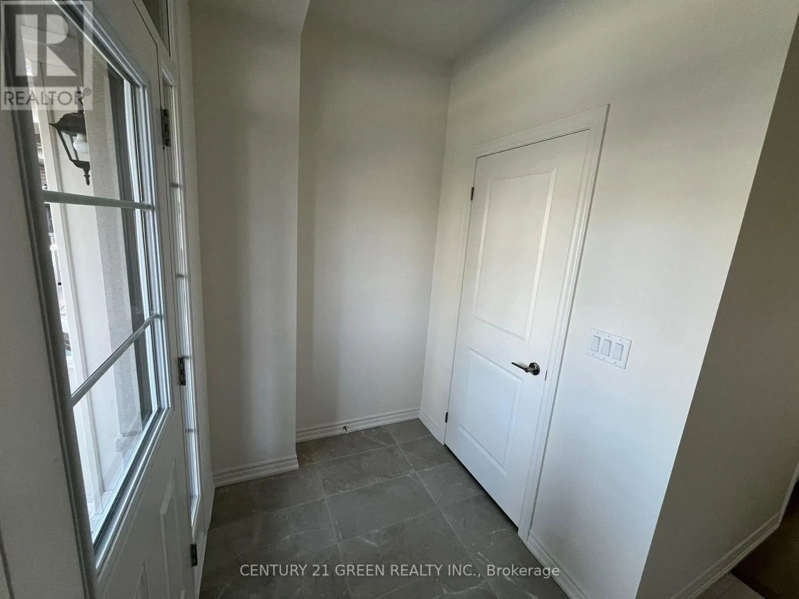 22 VELVET DRIVE