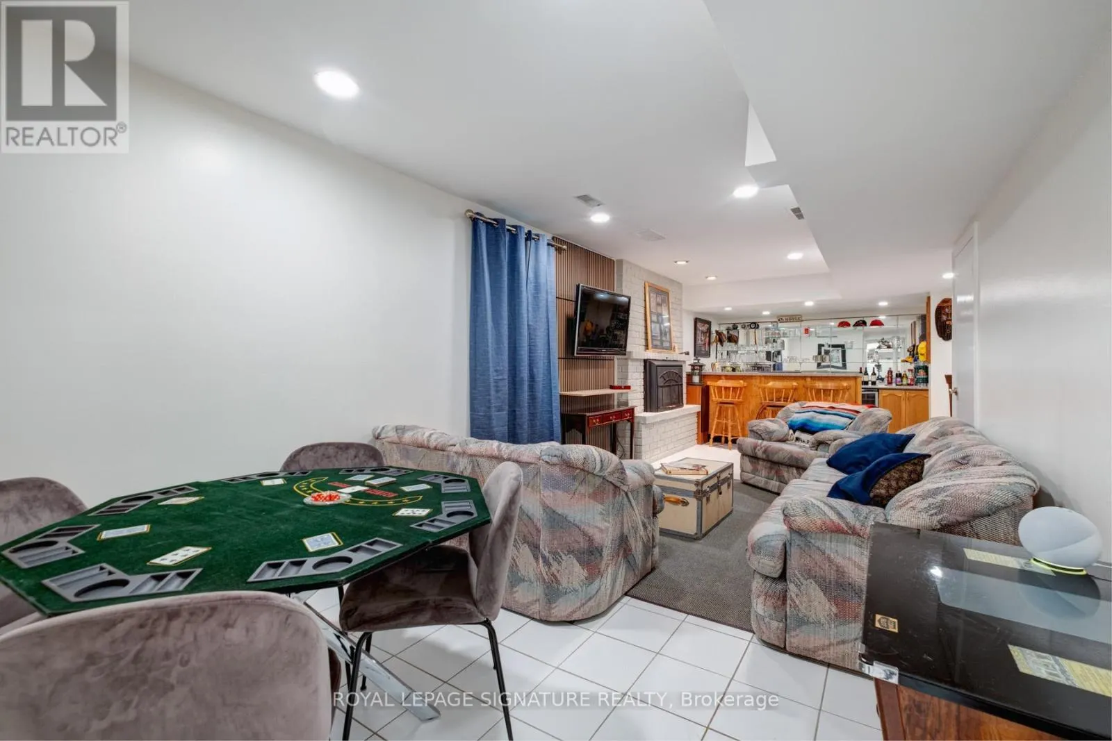 1405 ROUGEMOUNT DRIVE