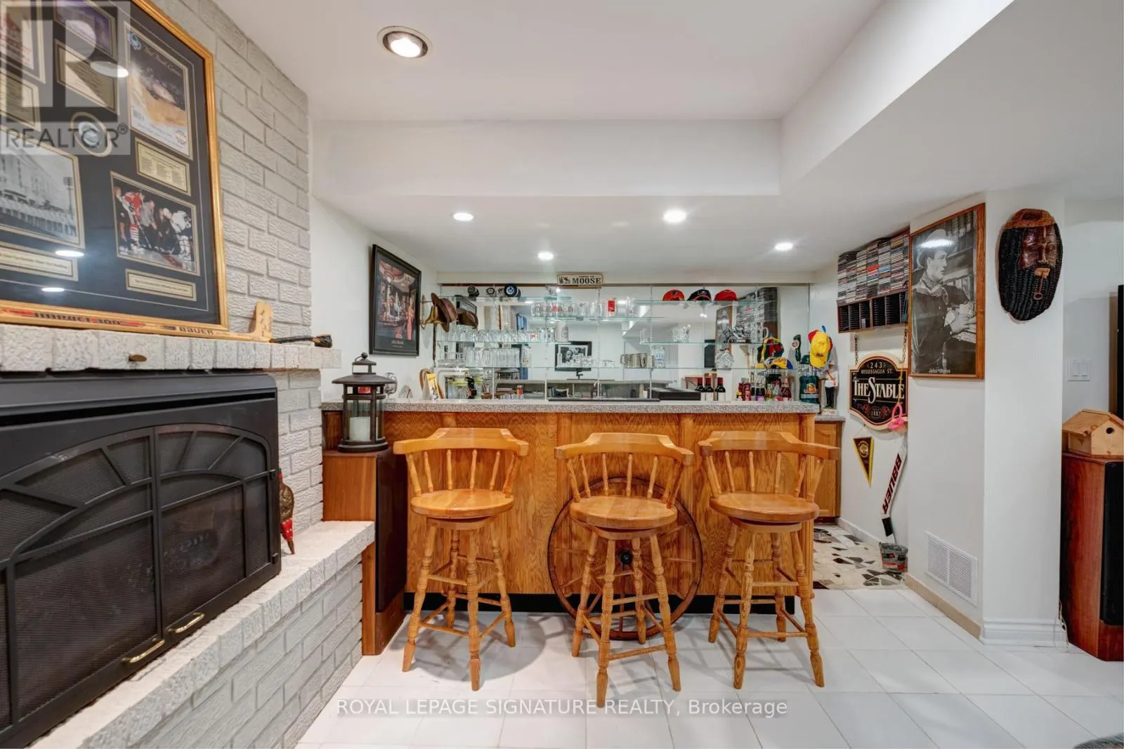 1405 ROUGEMOUNT DRIVE