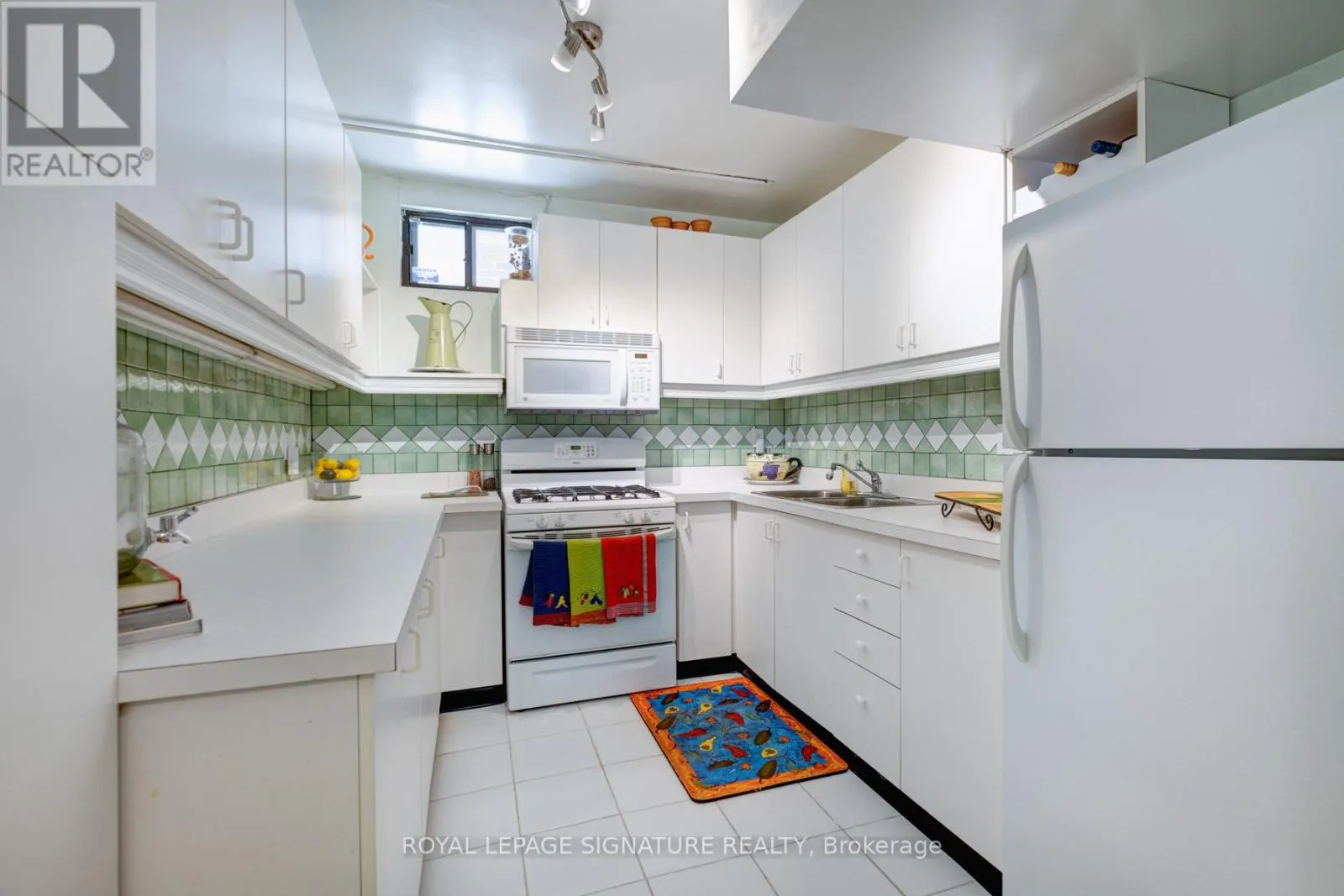 1405 ROUGEMOUNT DRIVE