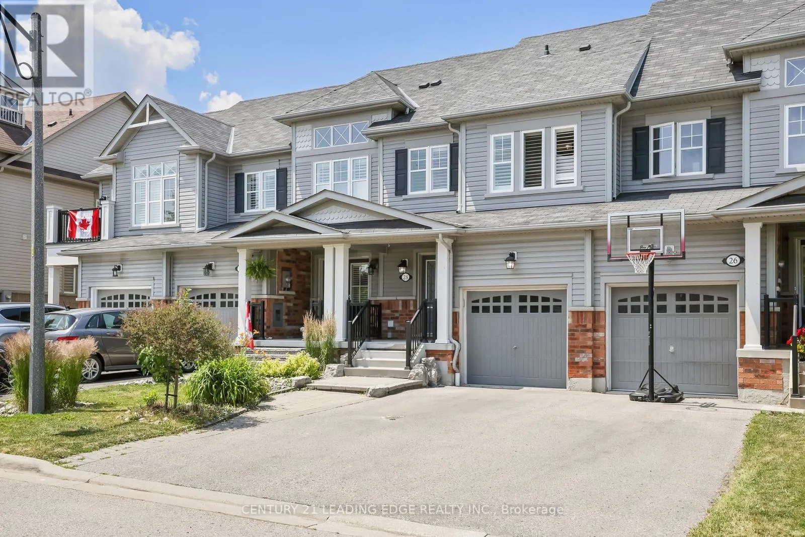 28 HARBOURSIDE DRIVE