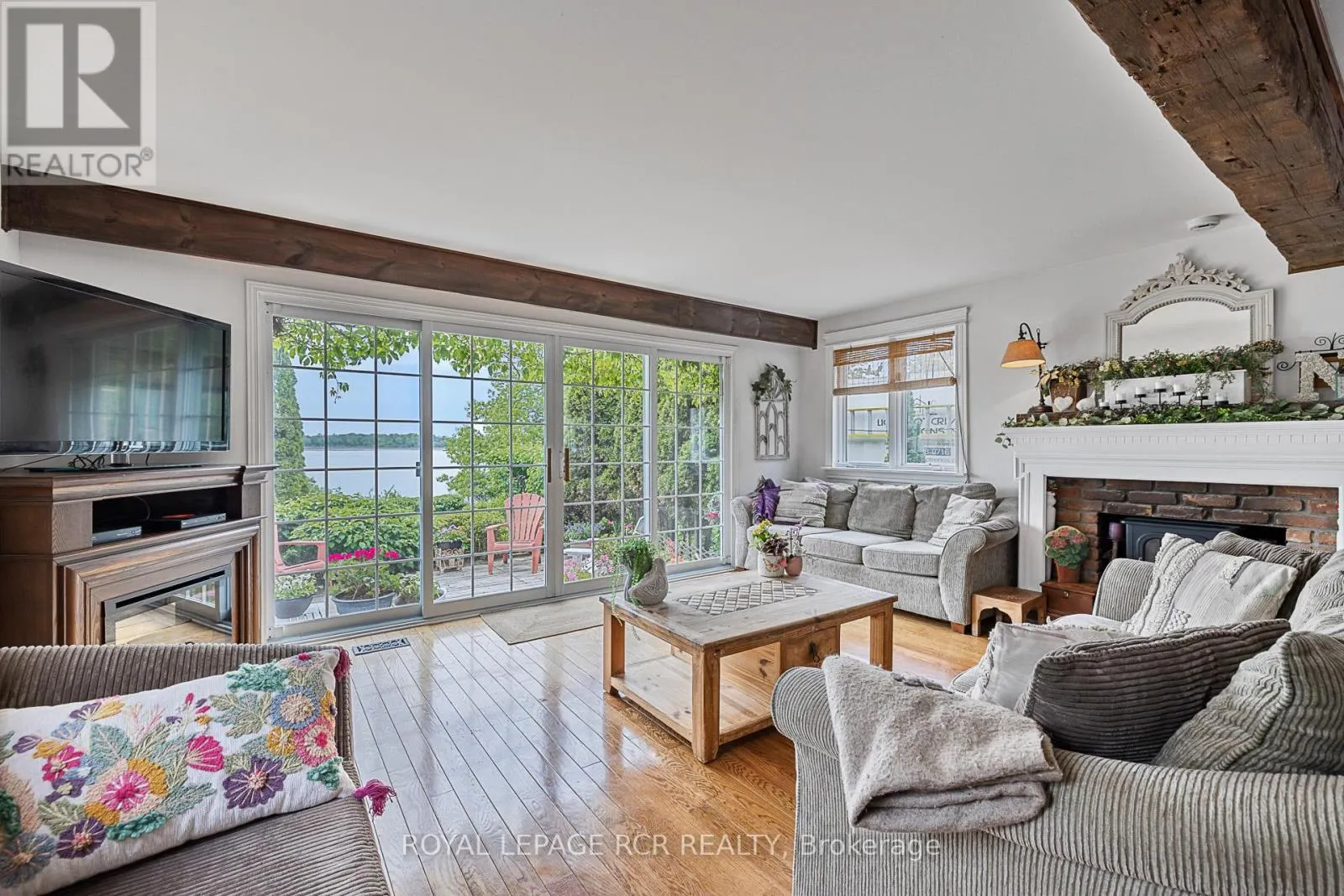 154 PINE POINT LANE