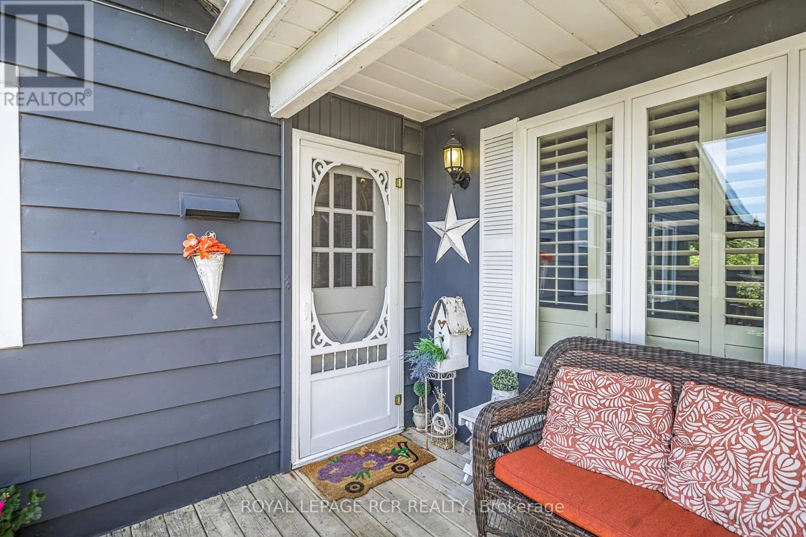 154 PINE POINT LANE
