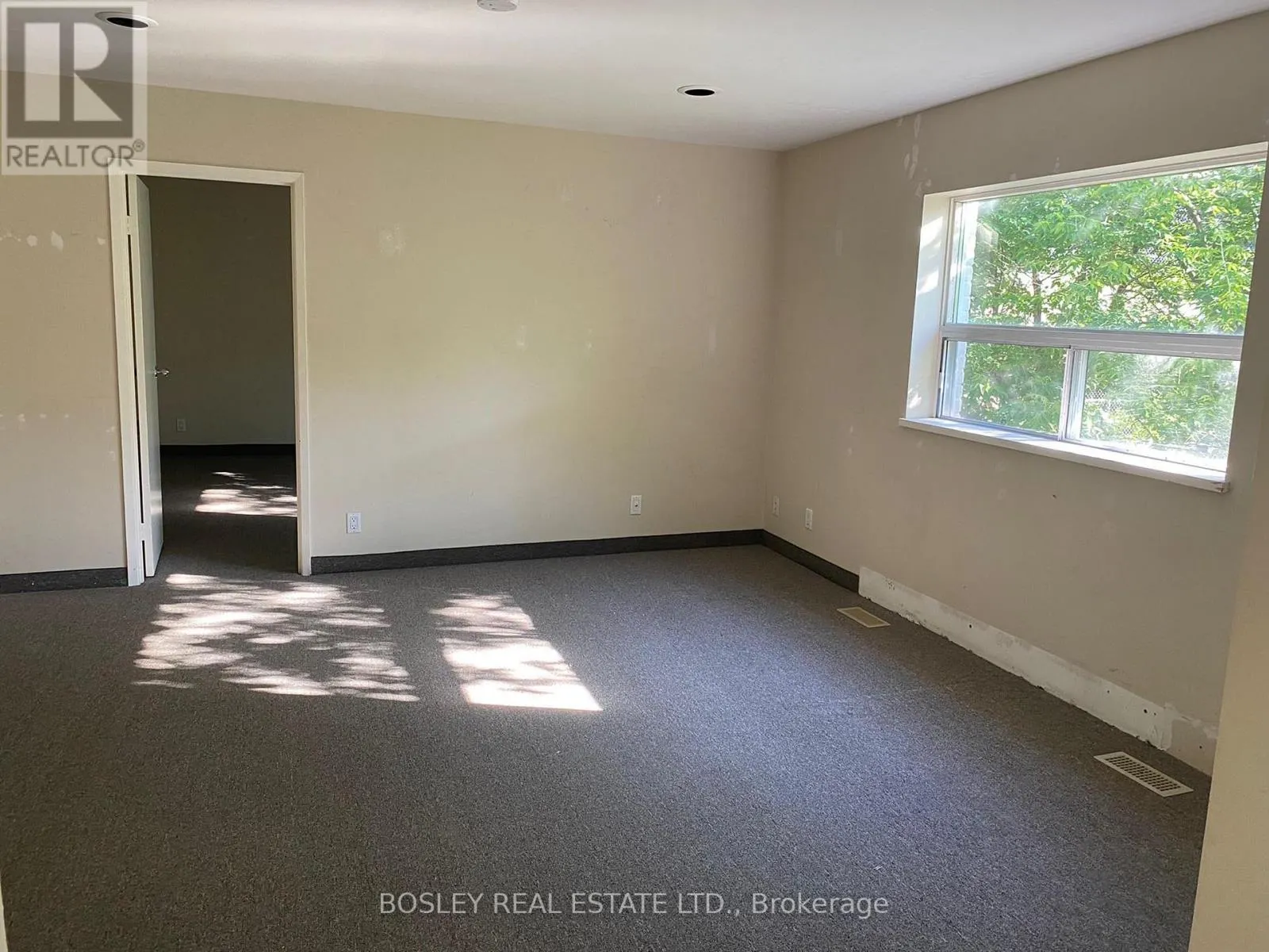 UPPER - 154 R GALT AVENUE