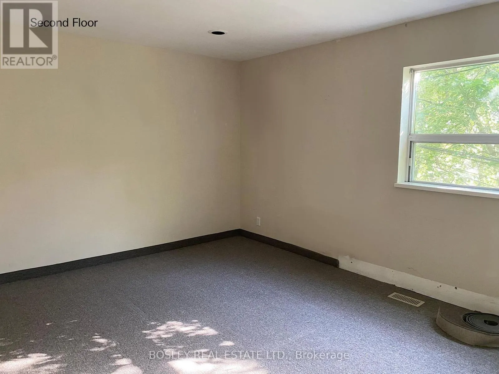 UPPER - 154 R GALT AVENUE