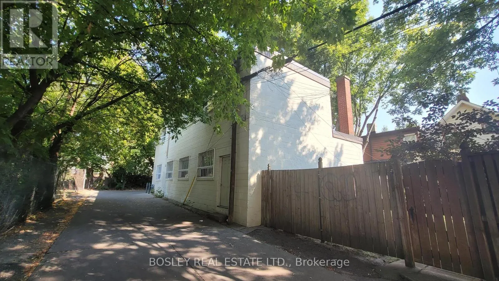 UPPER - 154 R GALT AVENUE