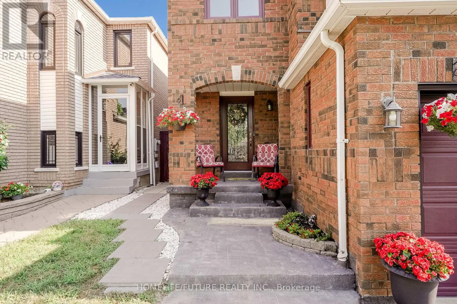 37 TAWN CRESCENT