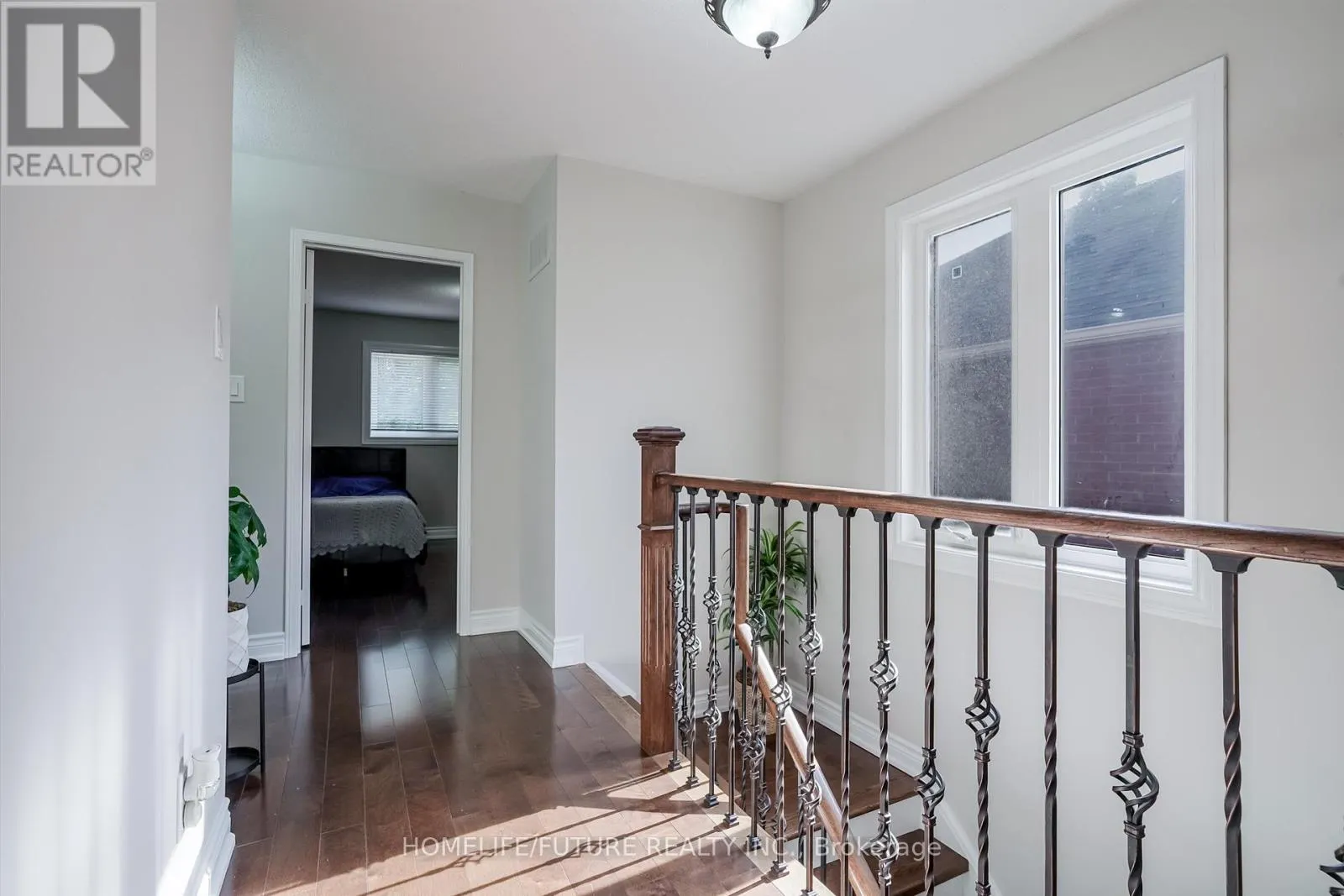 37 TAWN CRESCENT