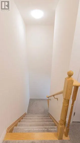 8 - 480 BERESFORD PATH