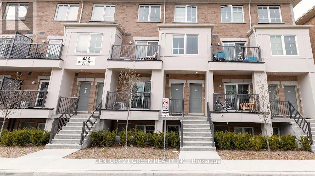 8 - 480 BERESFORD PATH