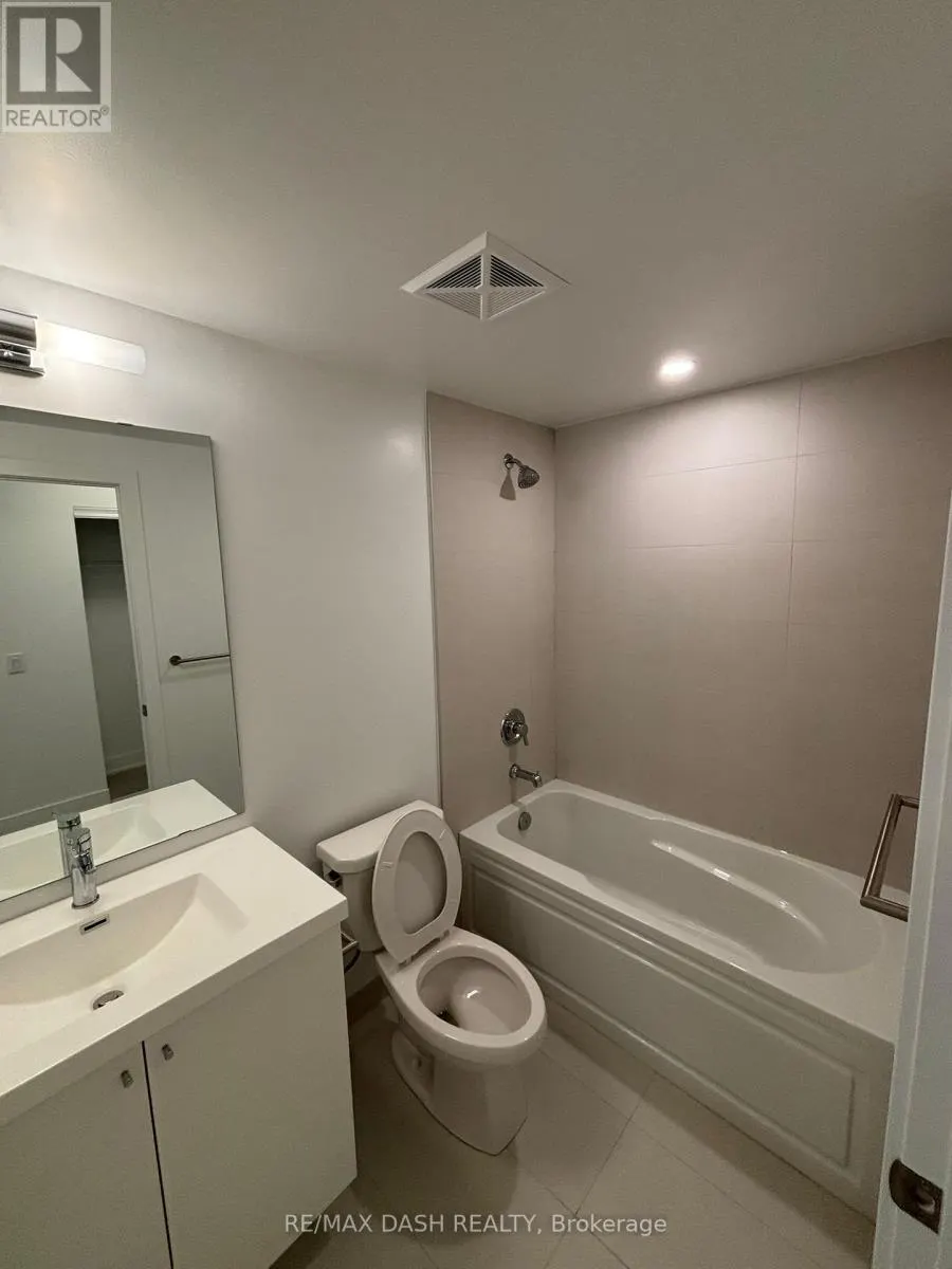 352 - 2425 SIMCOE STREET N