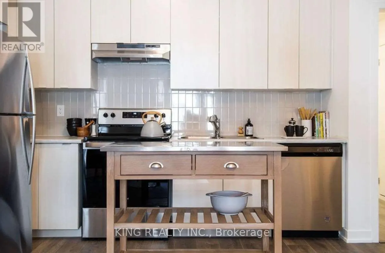 411 - 1525 KINGSTON ROAD W