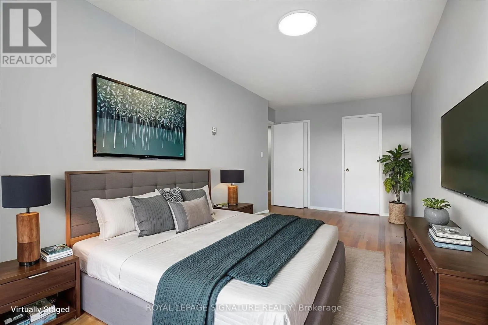 2 - 937 DANFORTH AVENUE