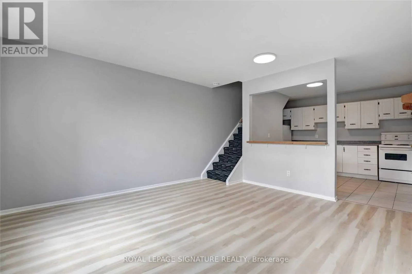2 - 937 DANFORTH AVENUE