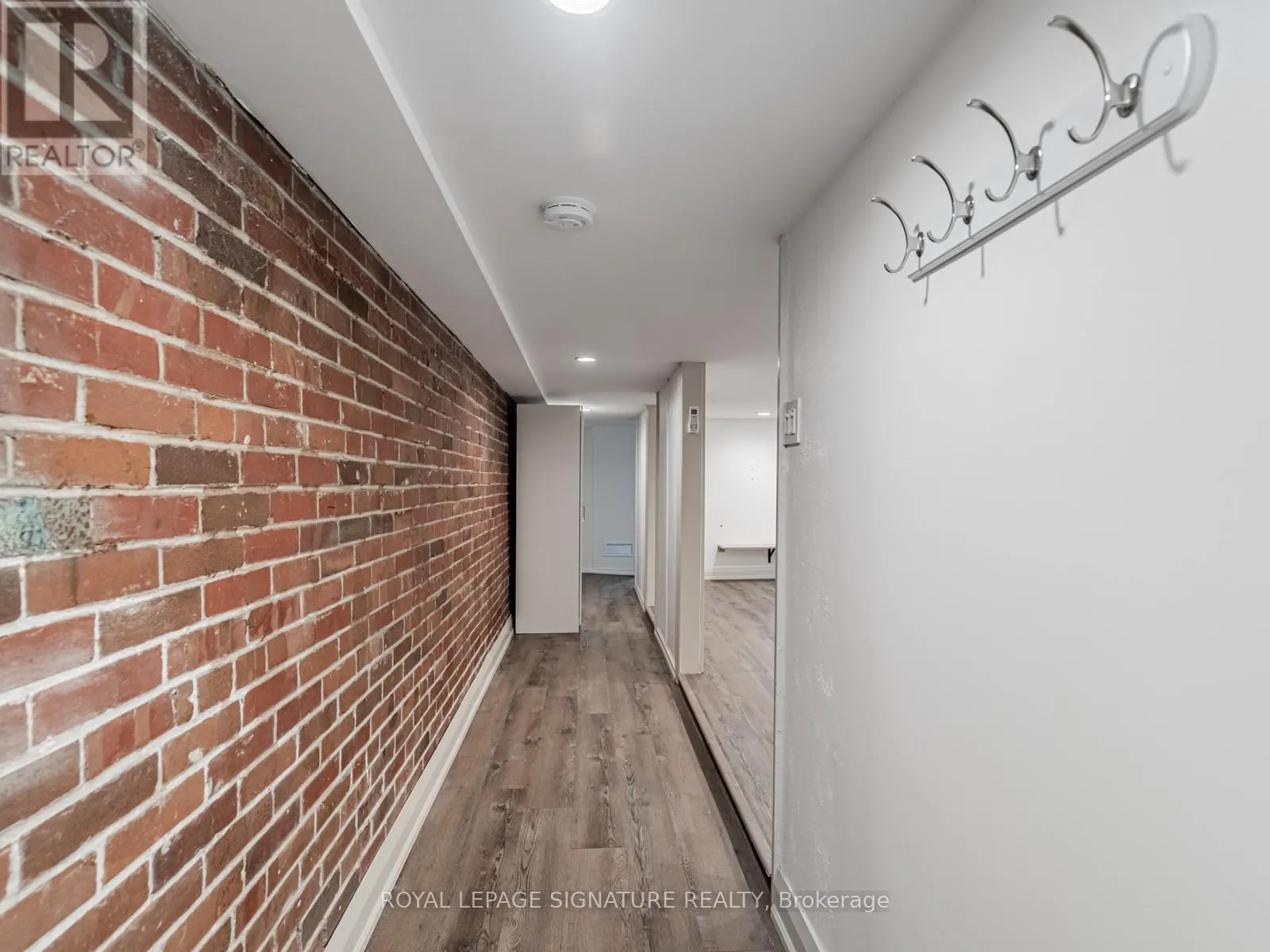 LOWER - 49 STANHOPE AVENUE