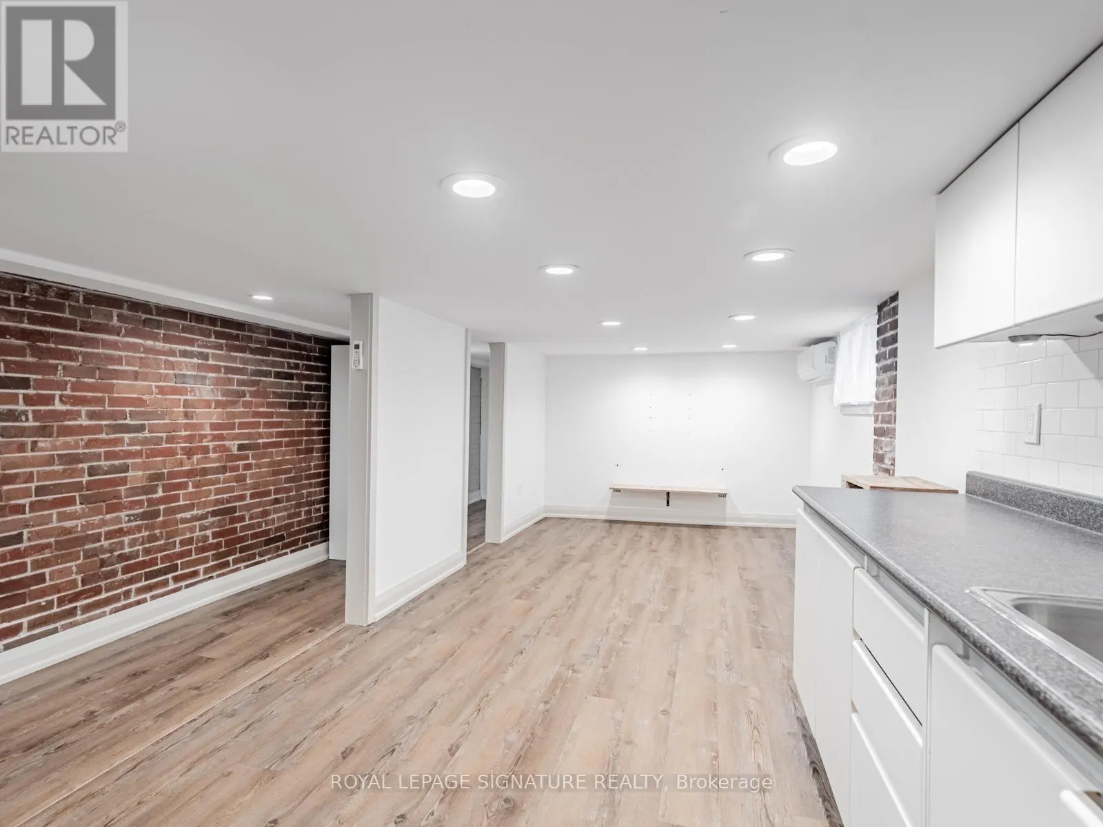 LOWER - 49 STANHOPE AVENUE