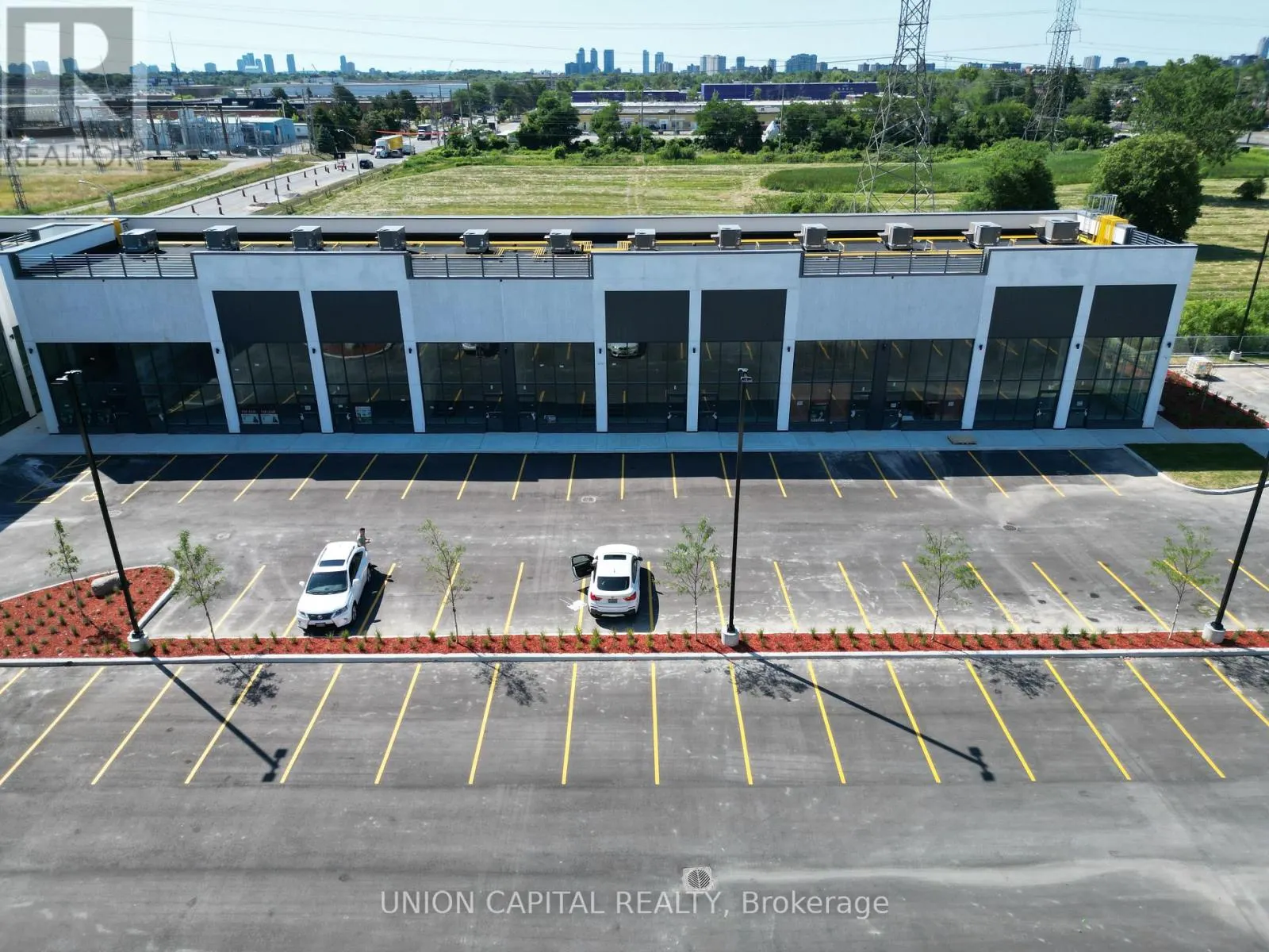 C15 - 3101 KENNEDY ROAD