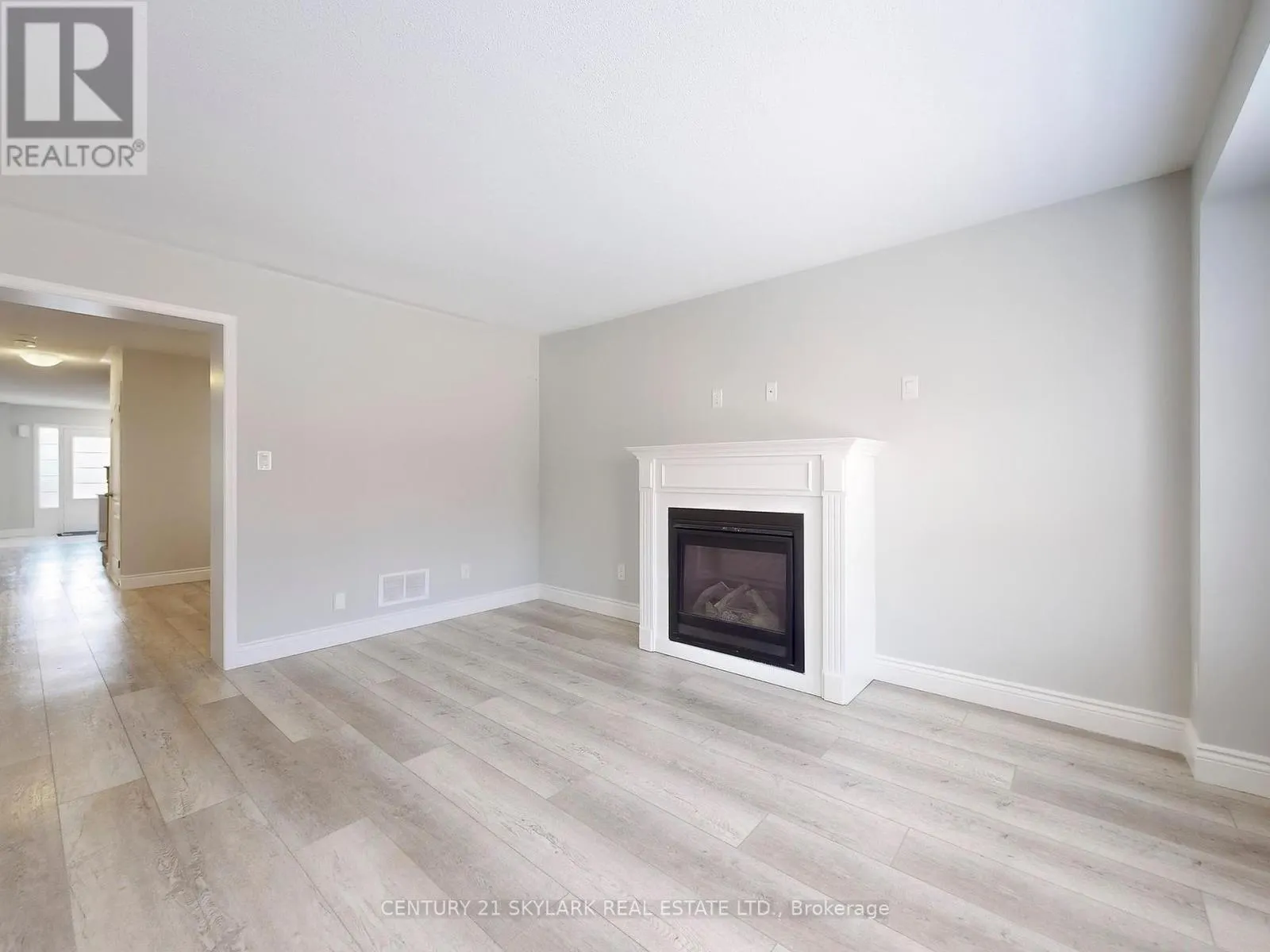 507 WINDFIELDS FARM DRIVE W