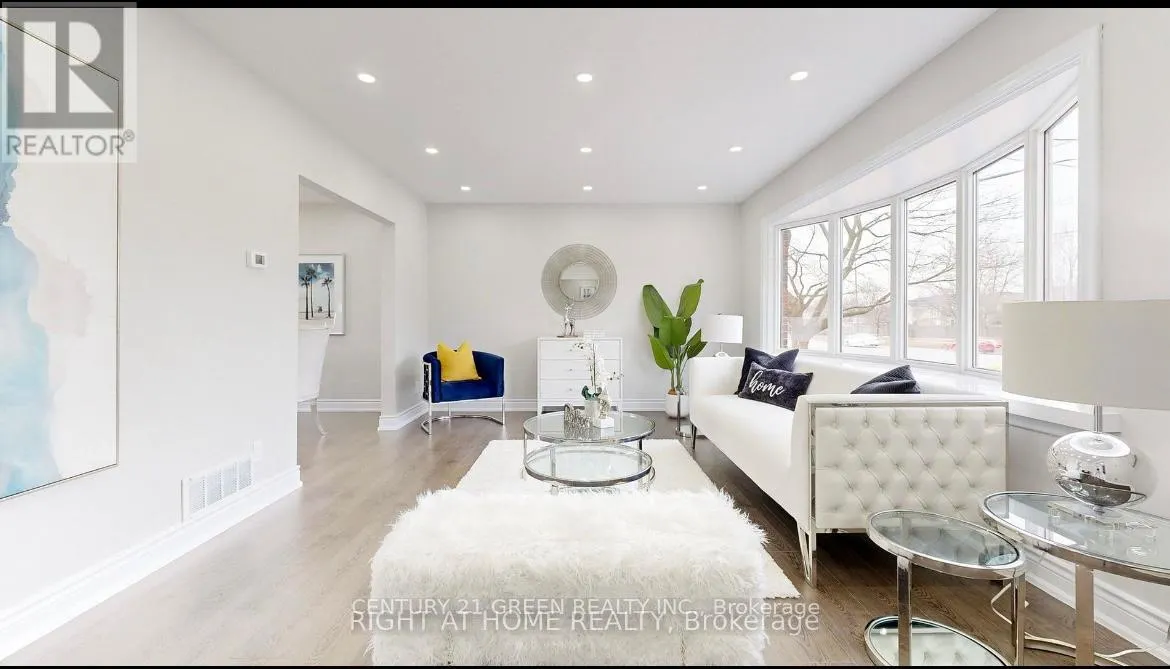 MAIN - 1813 ROSSLAND ROAD E