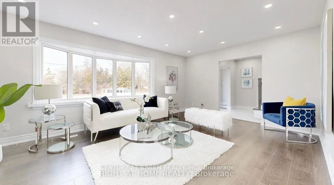 MAIN - 1813 ROSSLAND ROAD E