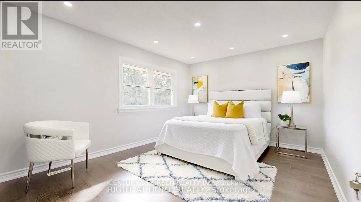 MAIN - 1813 ROSSLAND ROAD E