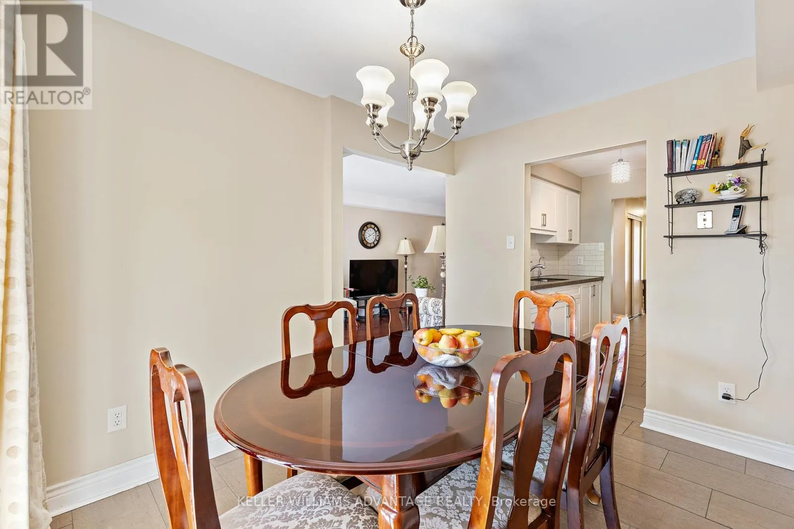 17 - 1051 SANDHURST CIRCLE