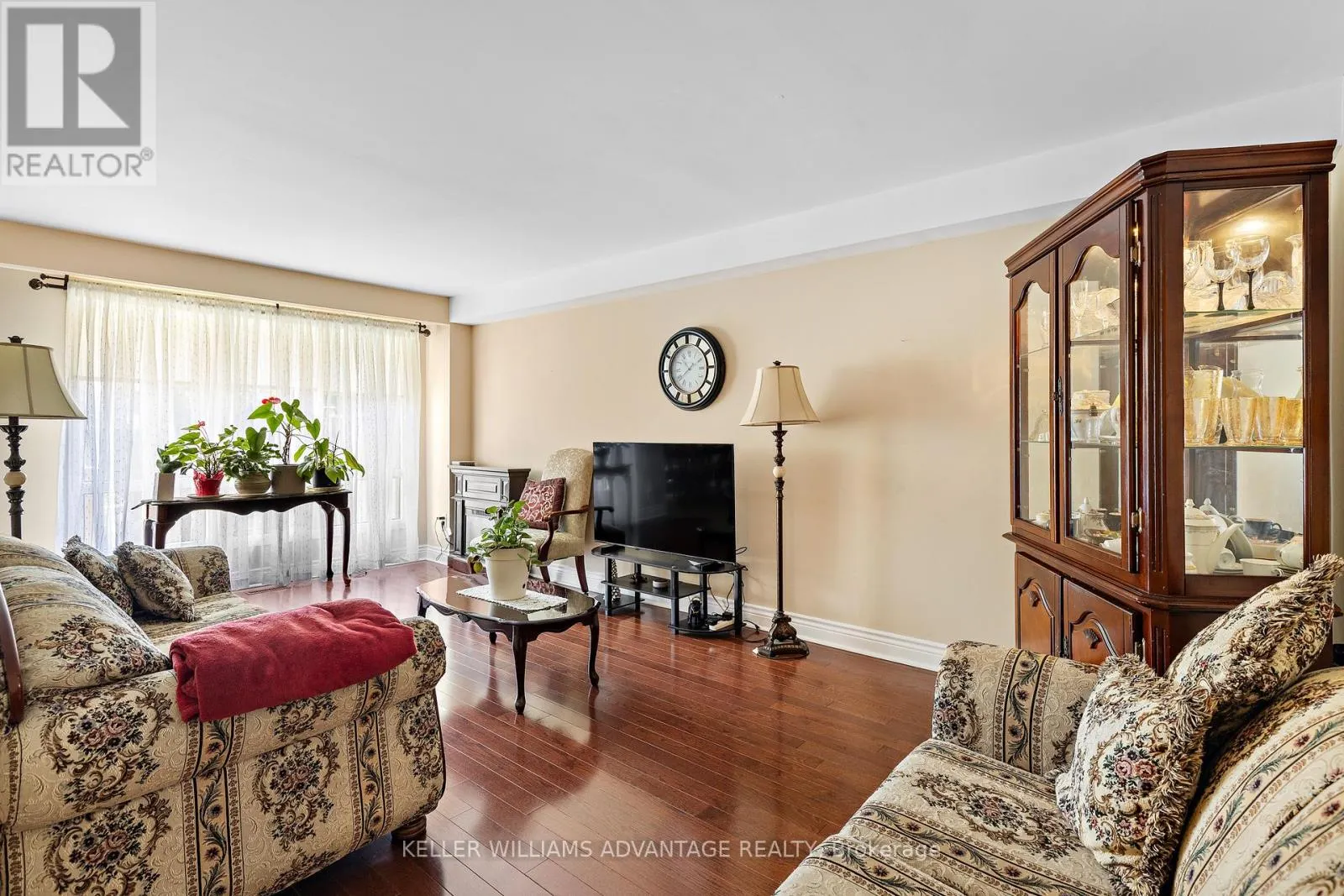 17 - 1051 SANDHURST CIRCLE