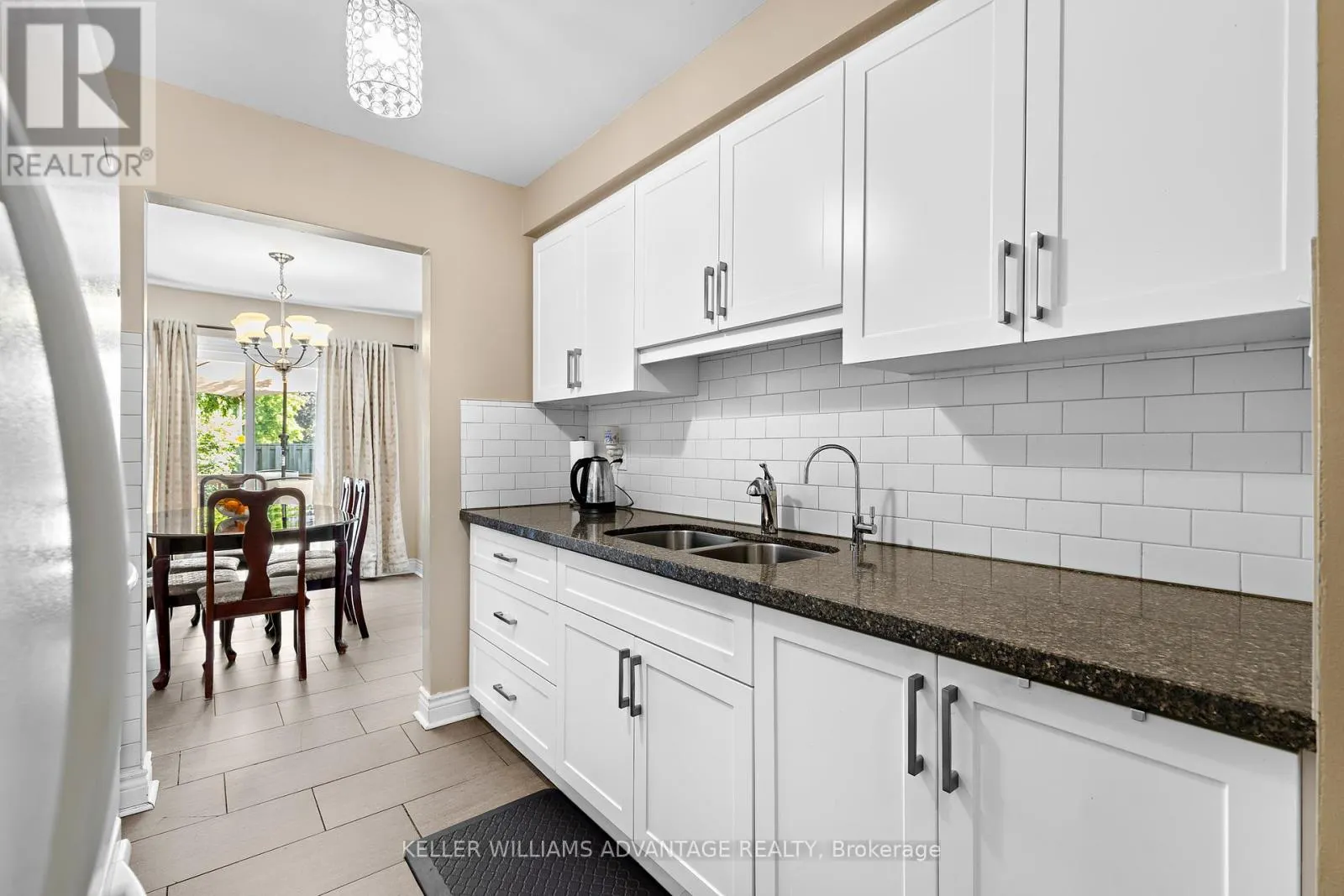 17 - 1051 SANDHURST CIRCLE