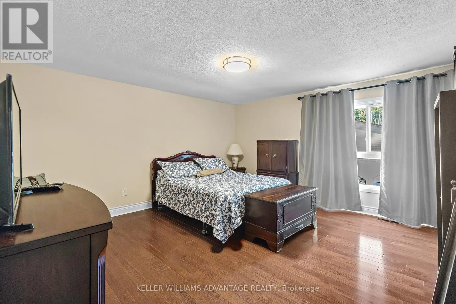 17 - 1051 SANDHURST CIRCLE