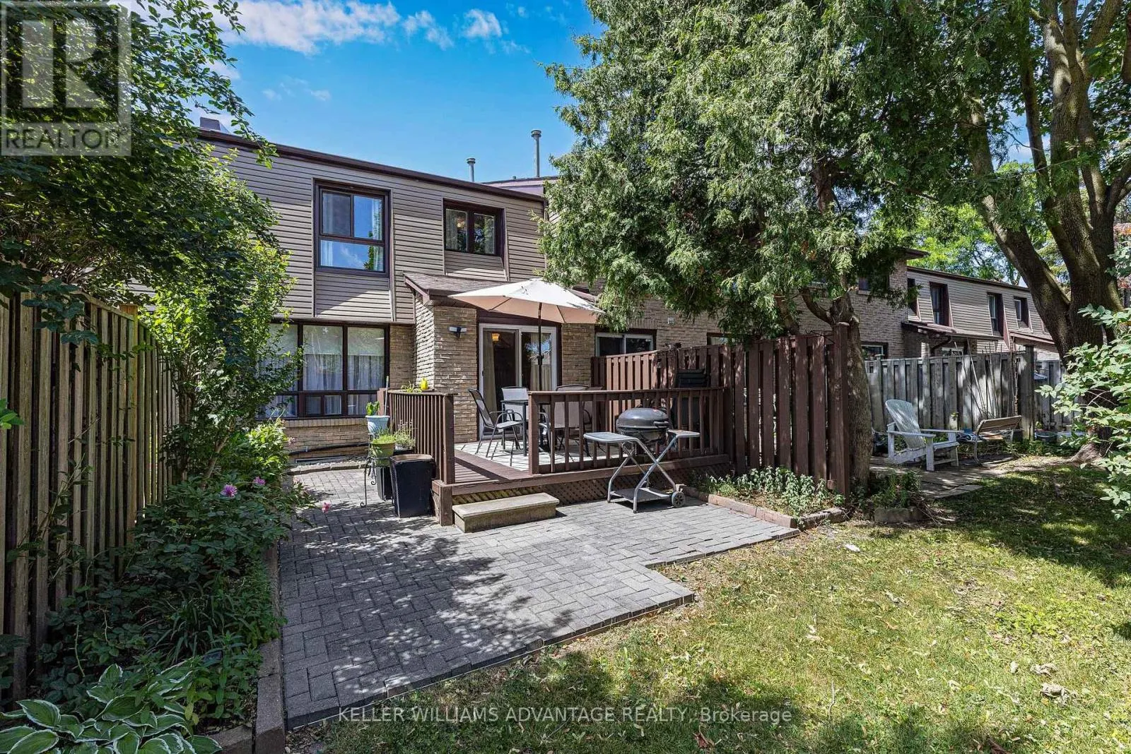 17 - 1051 SANDHURST CIRCLE