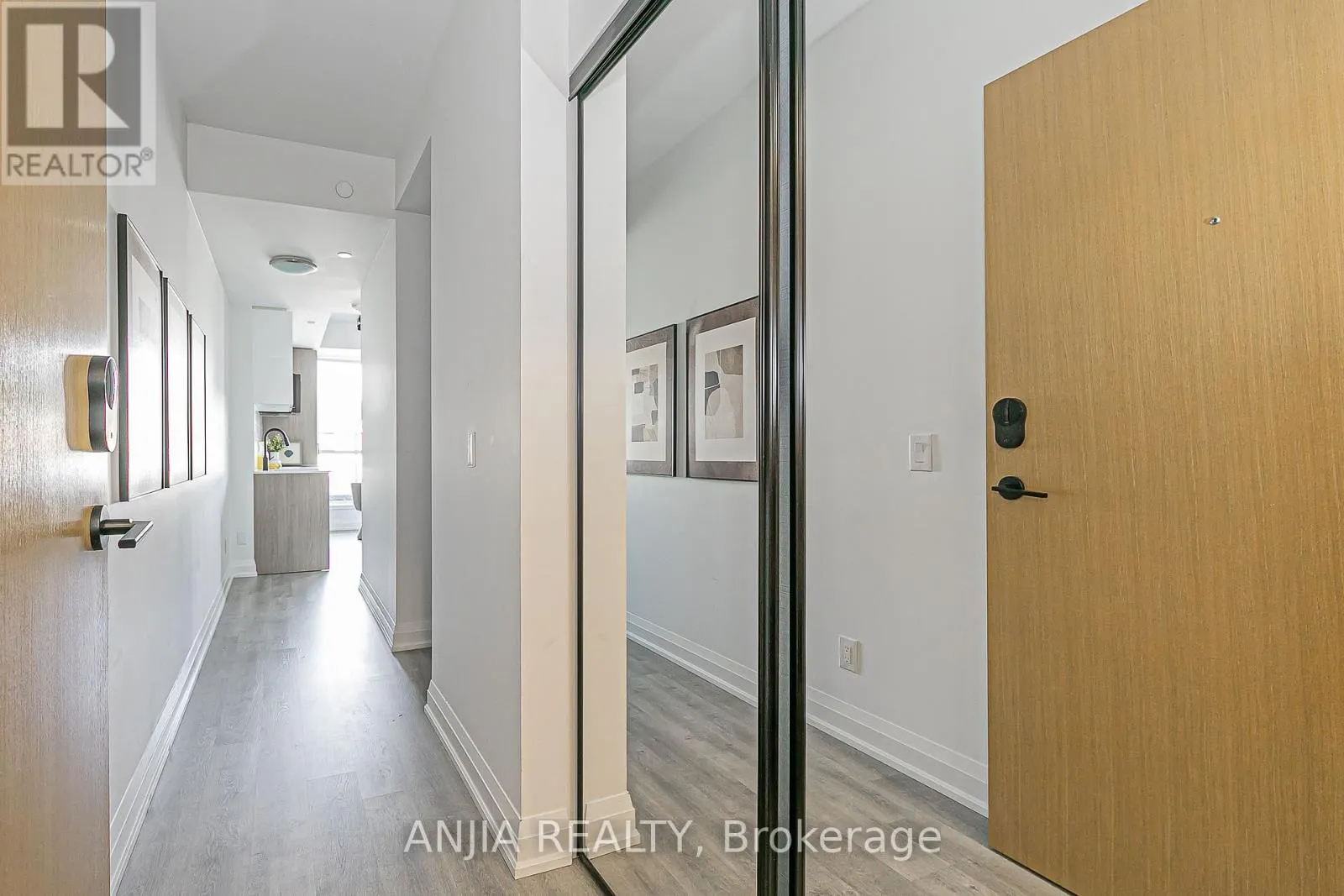 207 - 2369 DANFORTH AVENUE